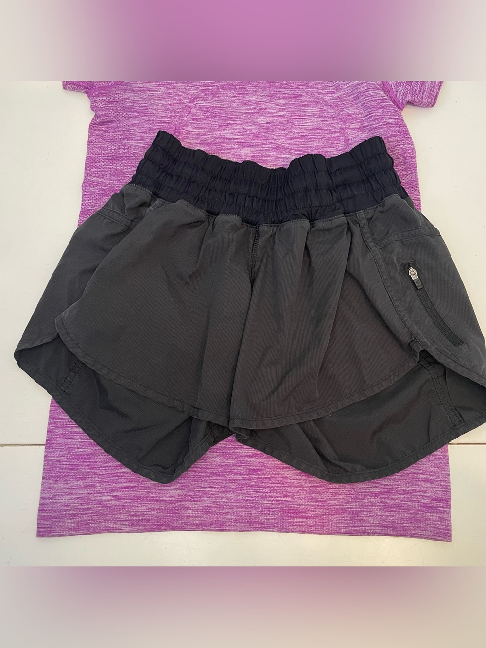 Set Lululemon Women’s Swiftly Tech Top and Shorts size 4 - Picture 10 of 12